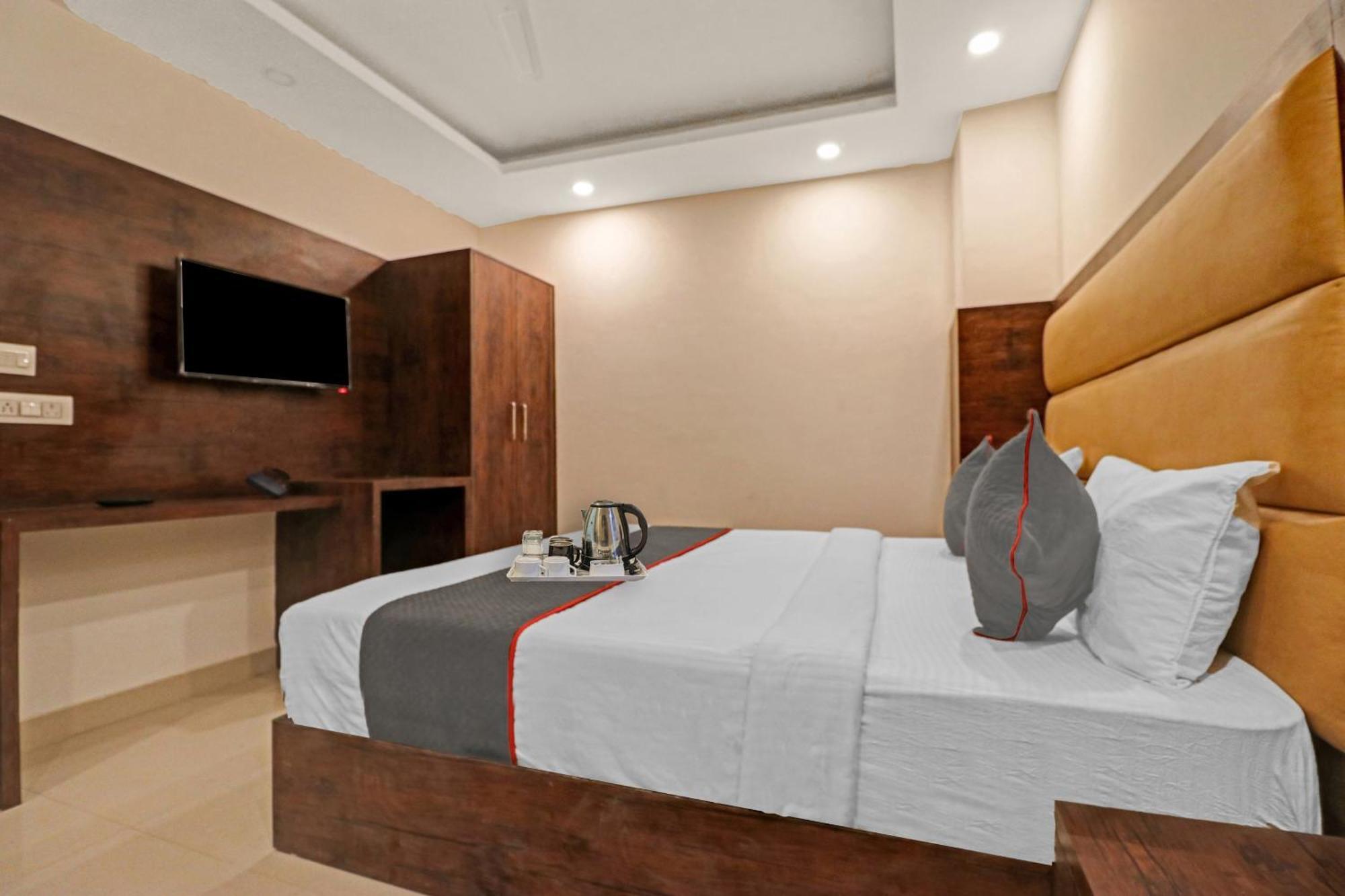Townhouse Tark Inn Nueva Delhi Exterior foto