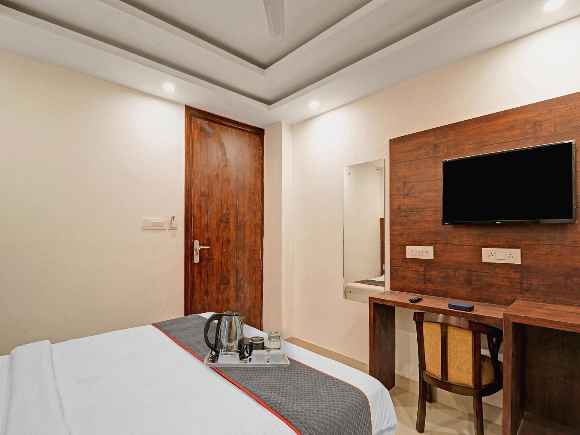 Townhouse Tark Inn Nueva Delhi Exterior foto