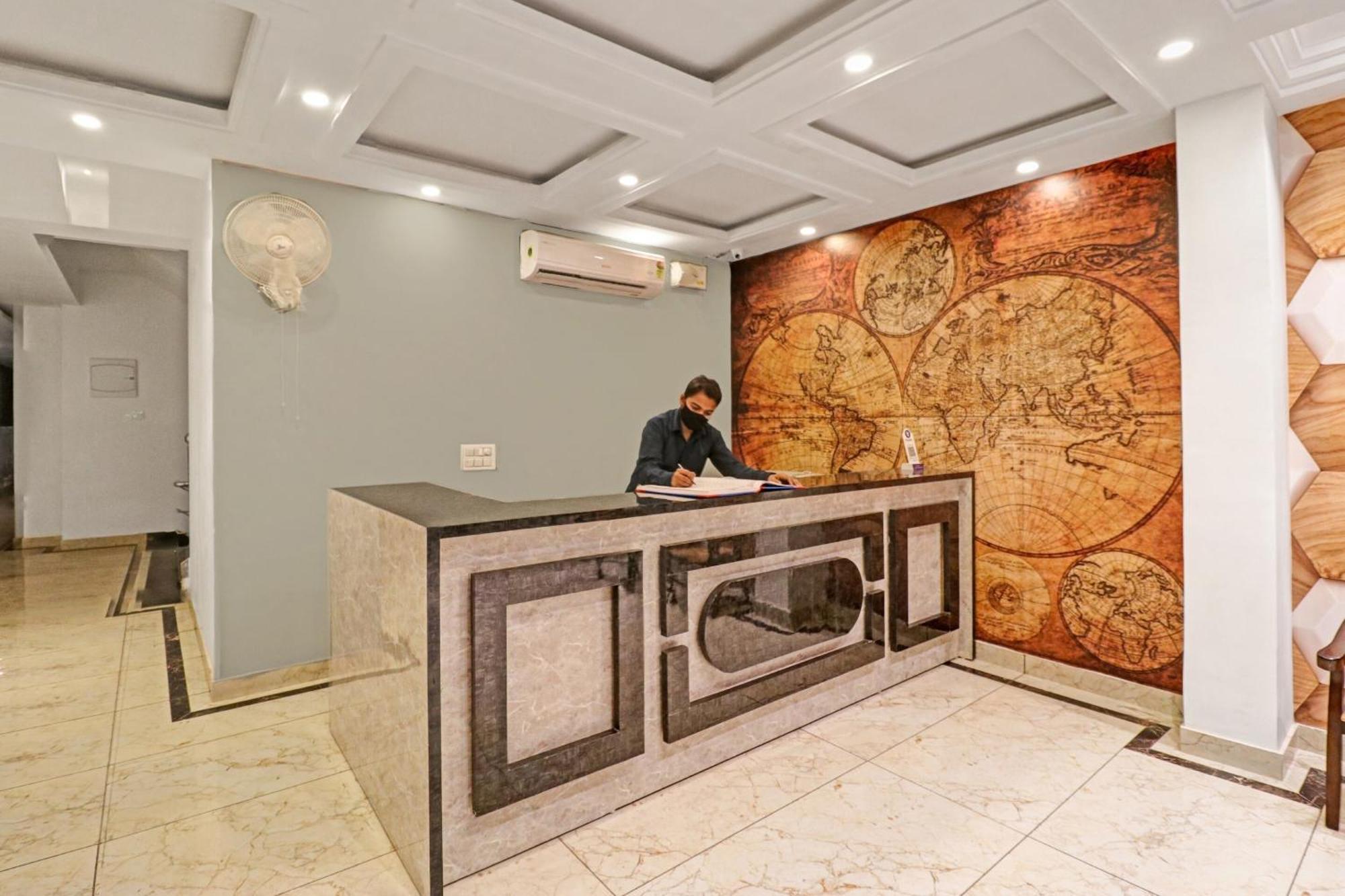 Townhouse Tark Inn Nueva Delhi Exterior foto