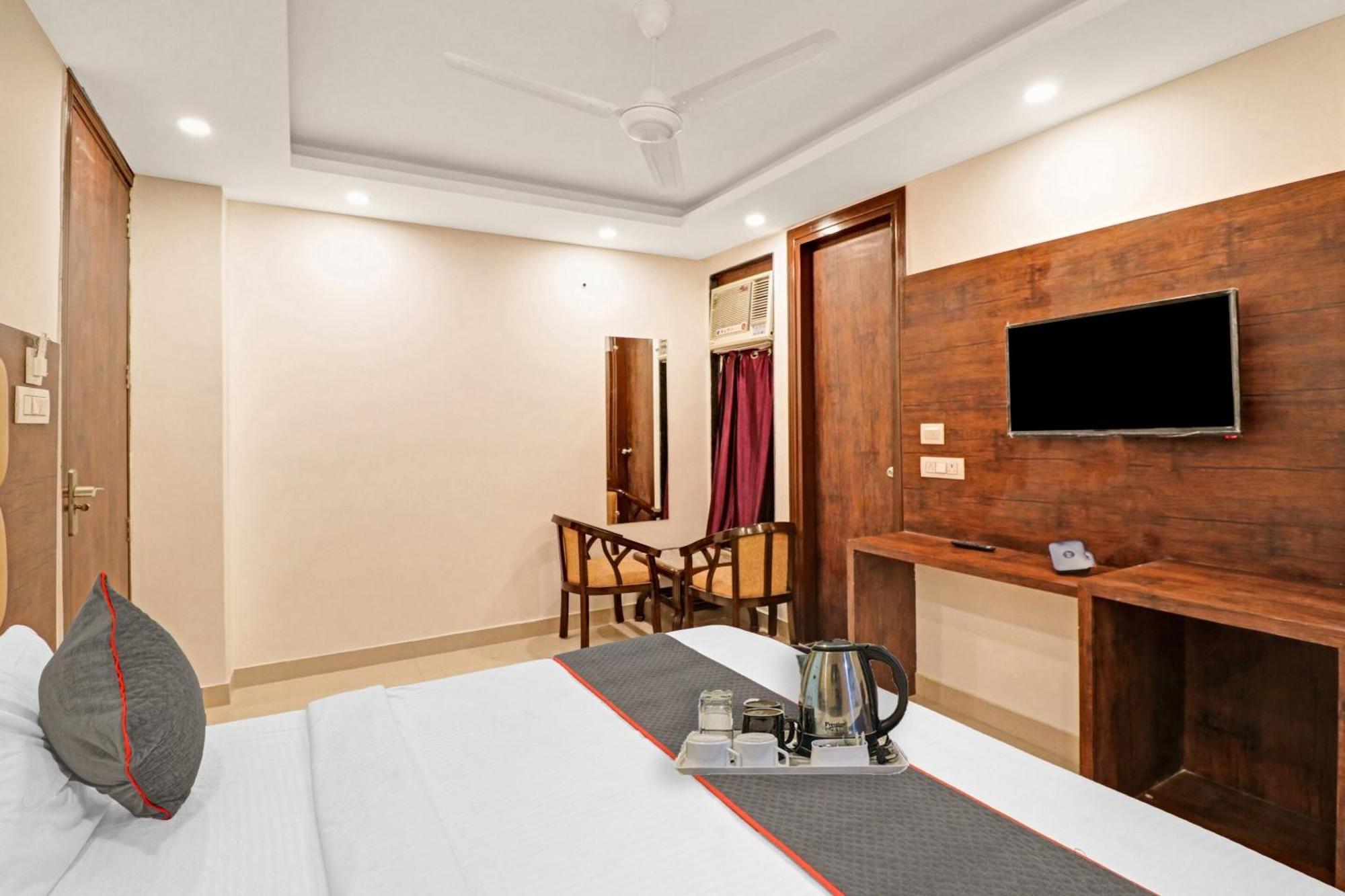 Townhouse Tark Inn Nueva Delhi Exterior foto