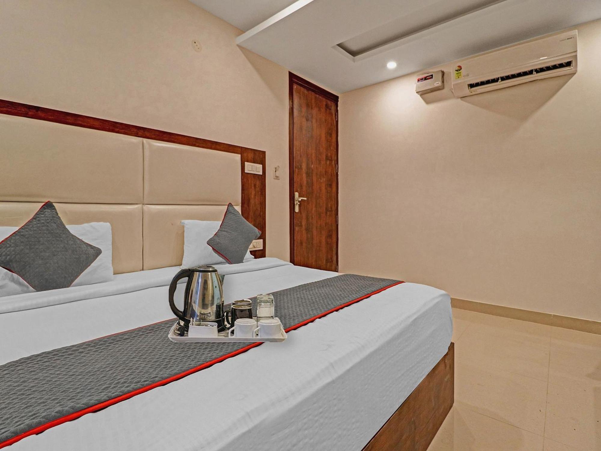 Townhouse Tark Inn Nueva Delhi Exterior foto