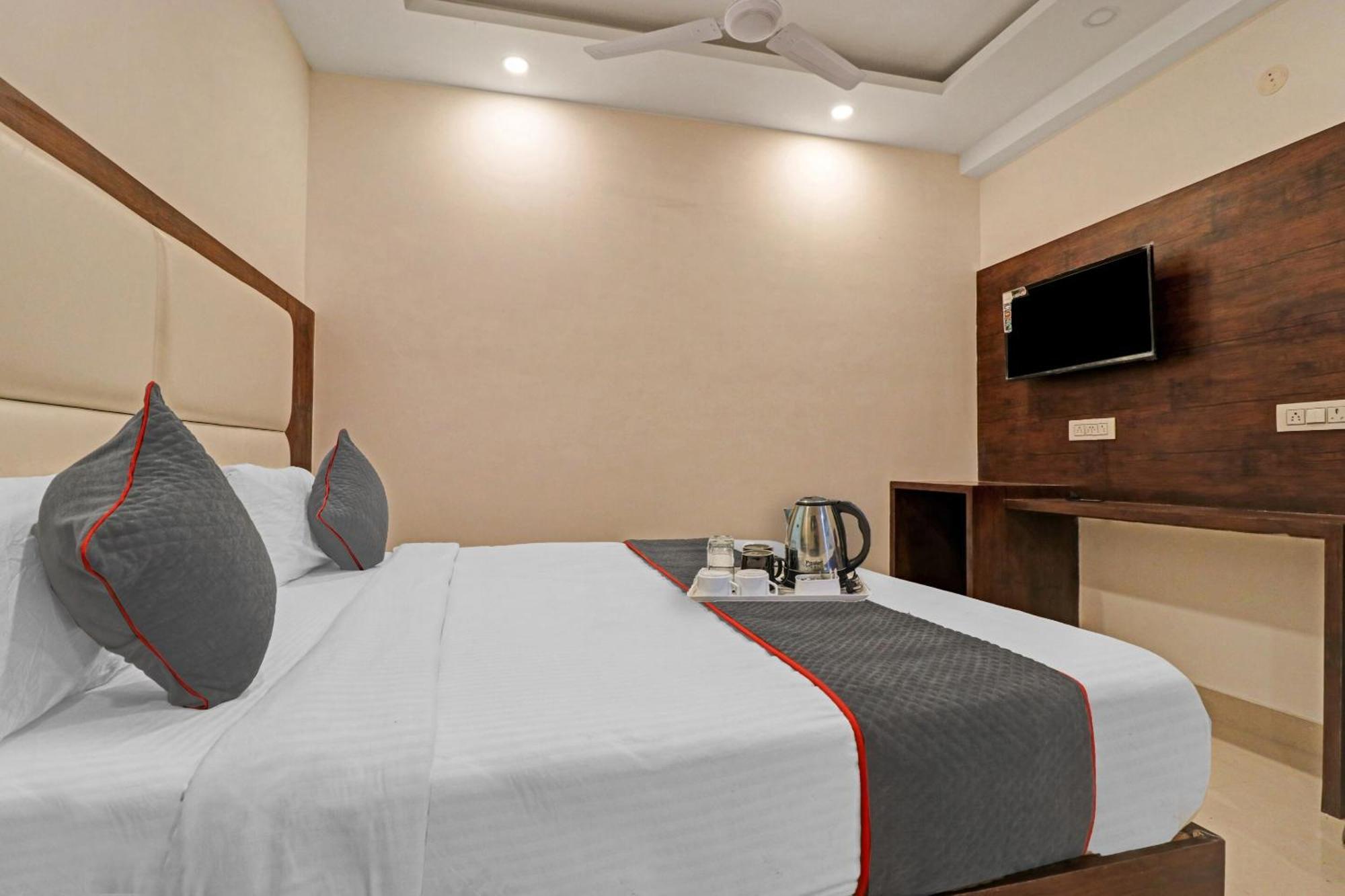 Townhouse Tark Inn Nueva Delhi Exterior foto